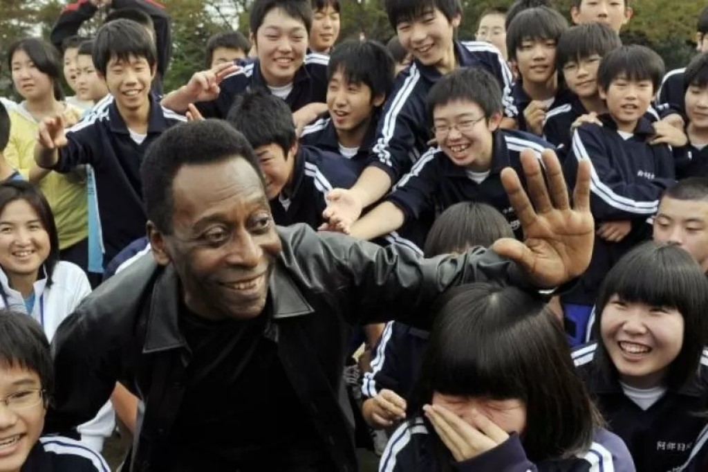 Pele saat berada di Jepang
