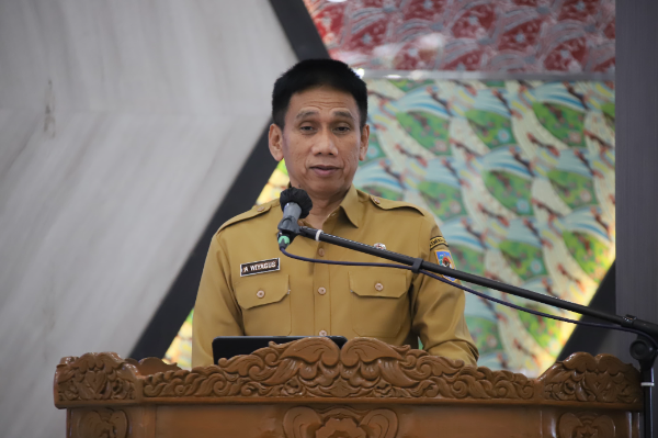 Wakil Menteri Dalam Negeri Akhmad Wiyagus menegaskan Musrenbang memiliki peran strategis dalam menentukan arah pembangunan daerah. Hal tersebut disampaikan saat menghadiri Musrenbang RKPD Kabupaten Garut 2027 di Pendopo Garut, Jawa Barat.