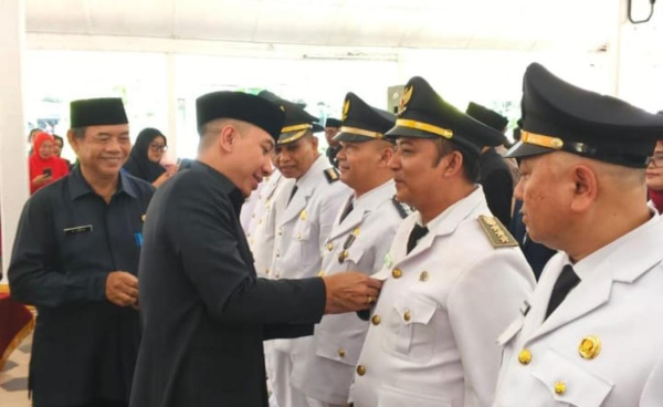 “Bupati Lebak Hasbi Jayabaya saat melantik 192 ASN, menegaskan komitmen kuat terhadap integritas, kinerja, dan pelayanan publik bebas pungli.”