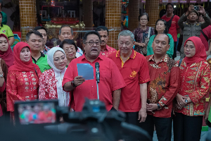 Wagub Rano Karno Pantau Perayaan Imlek 2577 di Kebayoran Lama, Tegaskan Komitmen Toleransi dan Keadilan Sosial di Jakarta