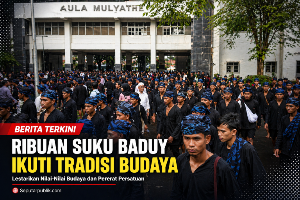 Diguyur Hujan, Ribuan Baduy Tiba di Pendopo Lebak dalam Prosesi Sakral Seba 2026