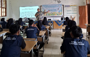 RELIMA Perpusnas RI dan Bengkel Sastra Laskar Sora SMAN 1 Koto Salak Bangun Kreativitas Siswa Lewat Akademi Jurnalis Muda