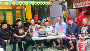 Jupiter dan Tokoh Masyarakat Hadiri Festival Dekorasi Kampung Betawi di KBU